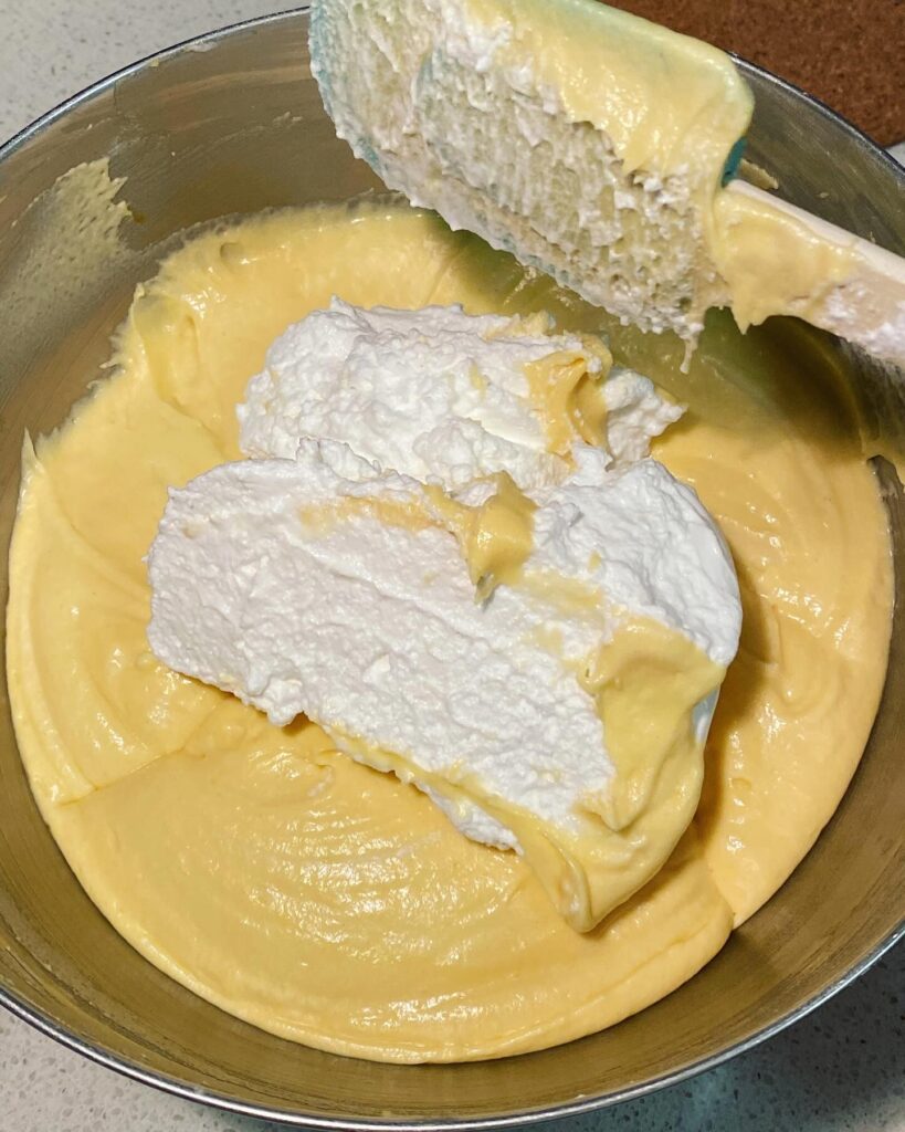 Add melengue into the mixture