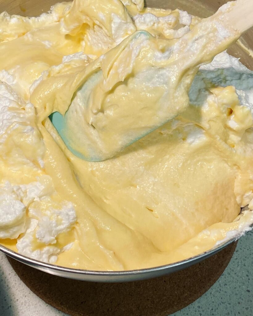 Add melengue into the mixture