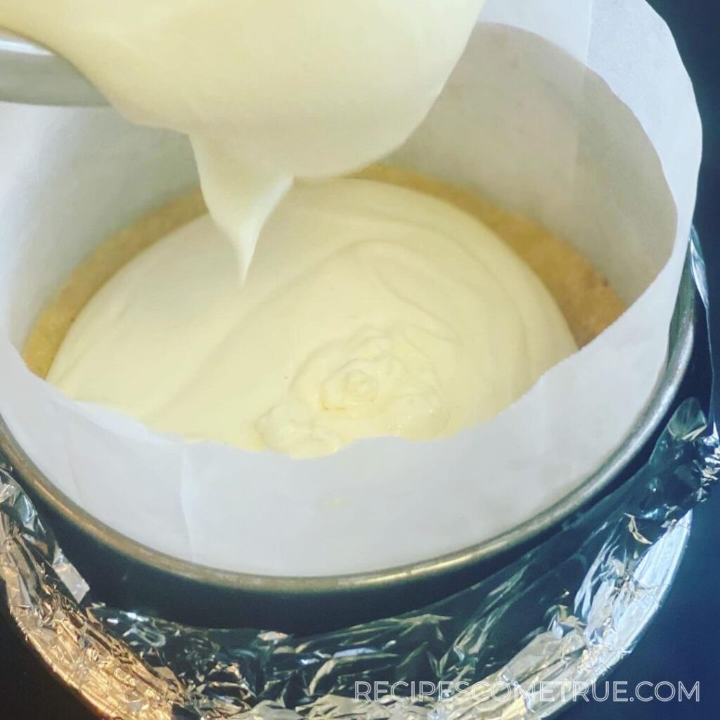 pour the mixture into the cake tin